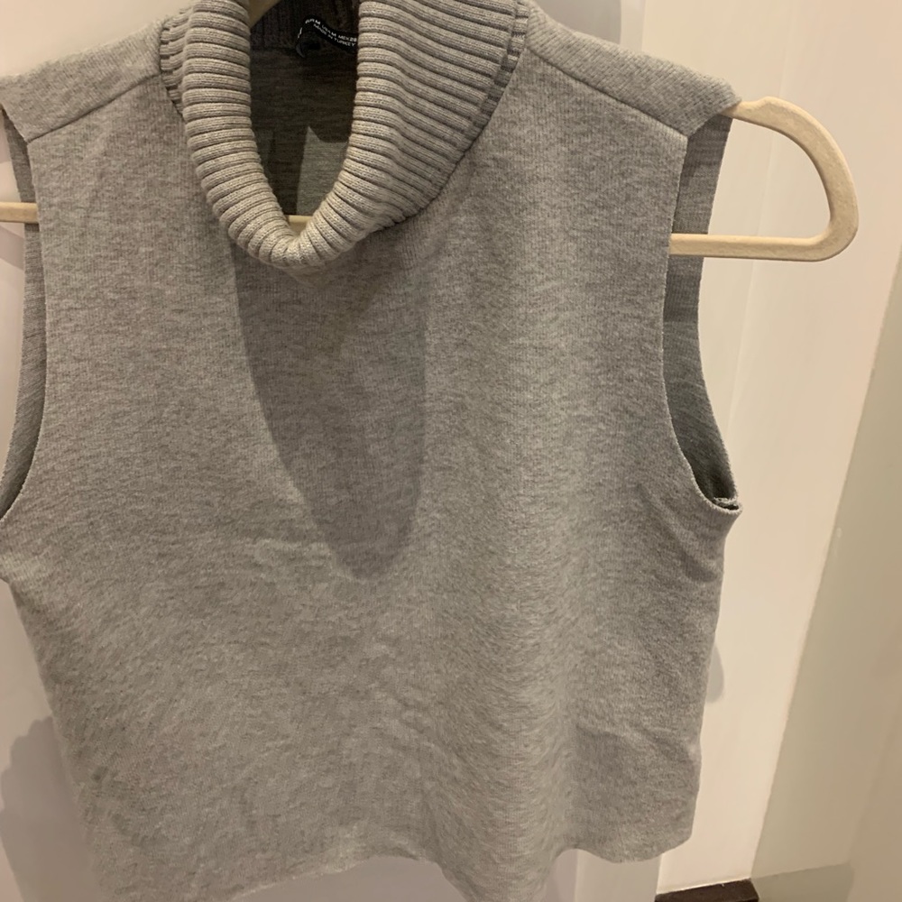 ZARA SWEATER VEST NEVER WORN SIZE MEDIUM!